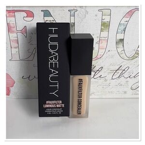 HUDA BEAUTY Luminous Matte Concealer